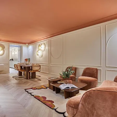 3 Bedrooms Center Of By Prestige Apartment *