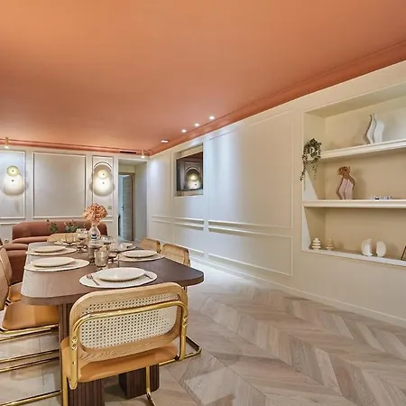 3 Bedrooms Center Of By Prestige Apartment *